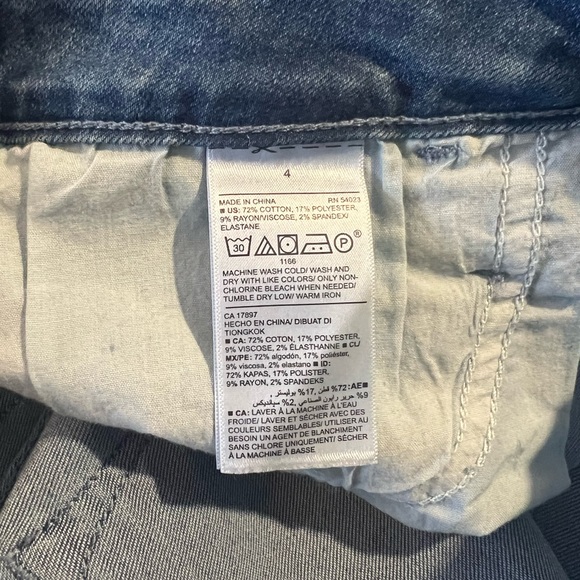 Old Navy Rockstar High Rise Fray Hem Jeans 4 - Picture 5 of 5